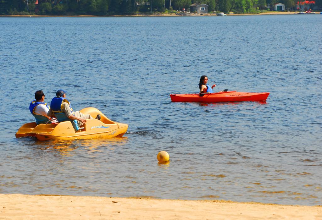 The Pines Cottage Resort Oxtongue Lake Exterior photo